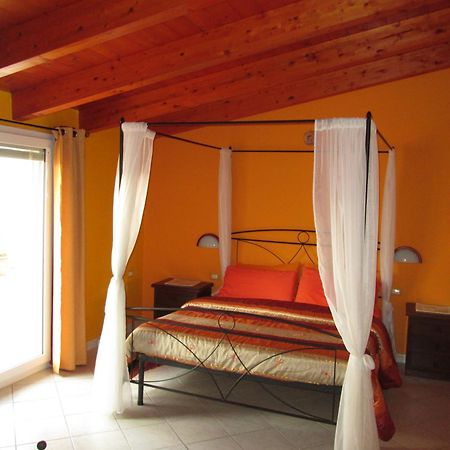 B&B Le Terrazze Isola Di S. Antioco Сант-Антиоко Экстерьер фото