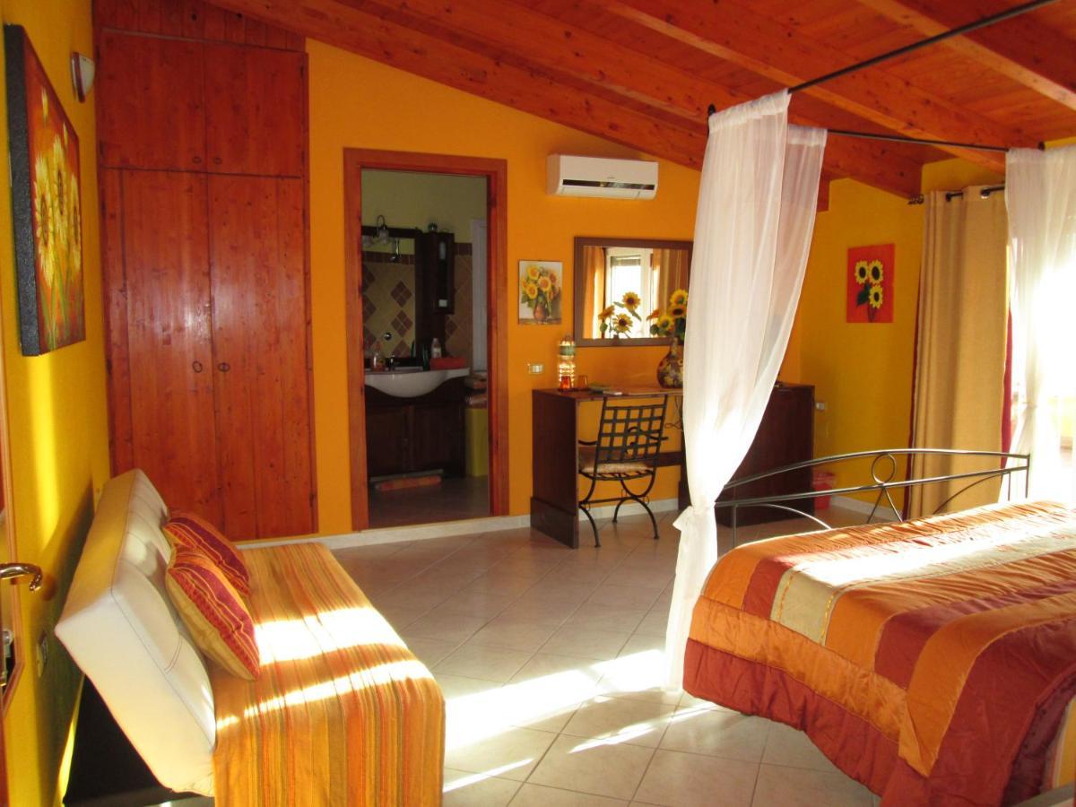 B&B Le Terrazze Isola Di S. Antioco Сант-Антиоко Экстерьер фото